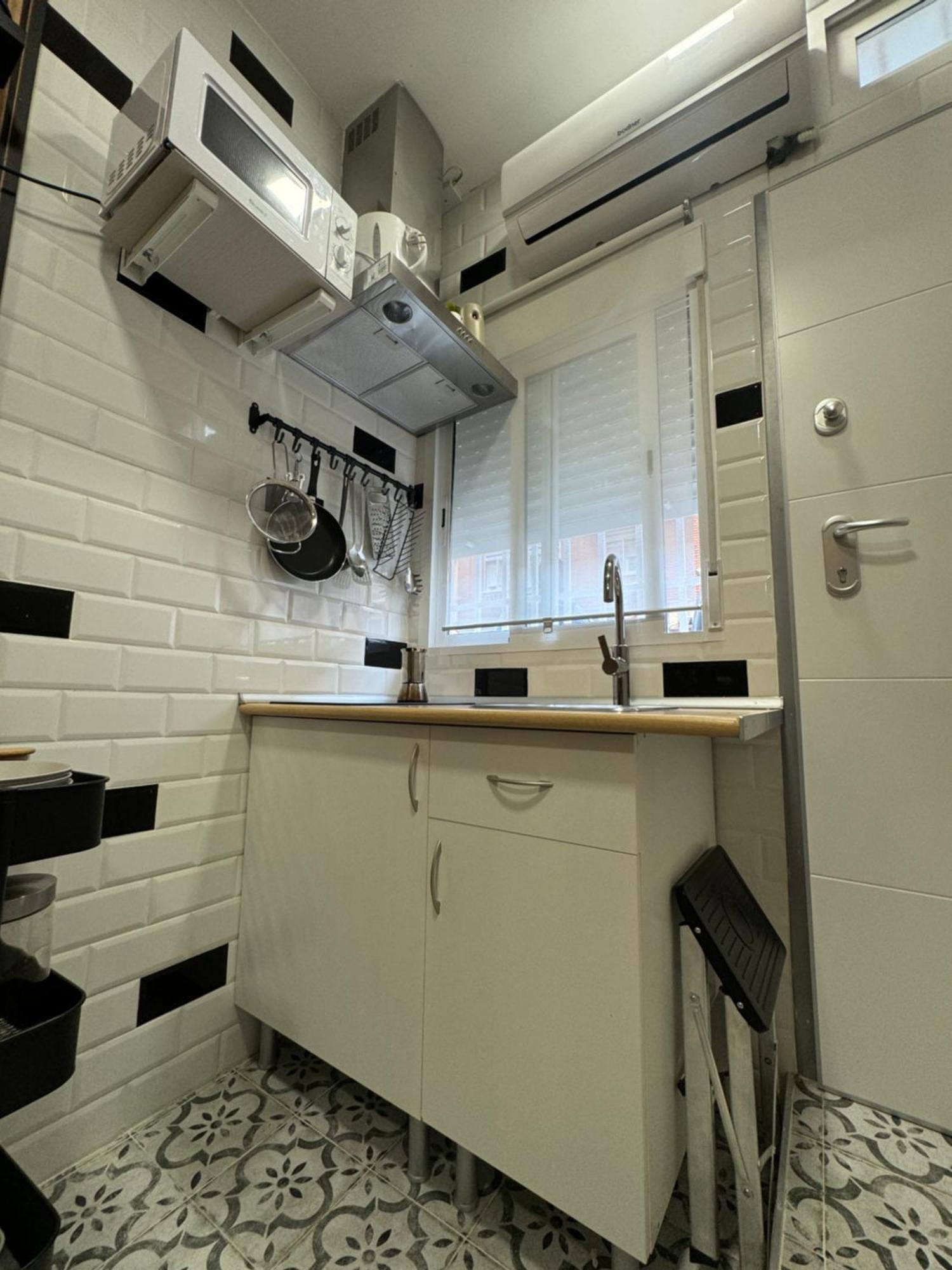 Ferienwohnung Vistalegre! Pequeno Y Fantastico Loft Cerca Del Metro Madrid Exterior foto